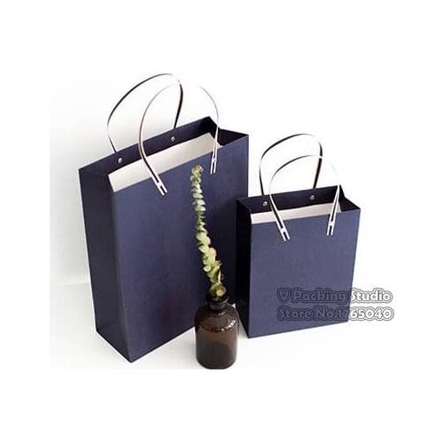 Wholesale Pure Blue Gift Bag, Gift Box, Clothing , Business Gift Rivet Bag, Hand-held Paper Bag 100pcs/lot