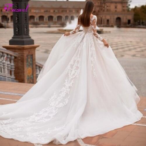 Fsuzwel Romantic Scoop Neck Lace Up Bride A-Line Wedding Dresses Gorgeous Long Sleeve Appliques Court Train Vintage Bridal Gown
