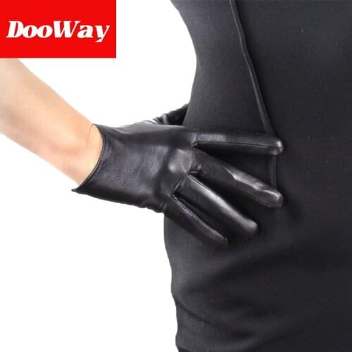 DooWay Womens Real Leather Black Gloves Short Handmade Lambskin Touchscreen Simple Fashion Warm Soft Winter Windproof Gloves