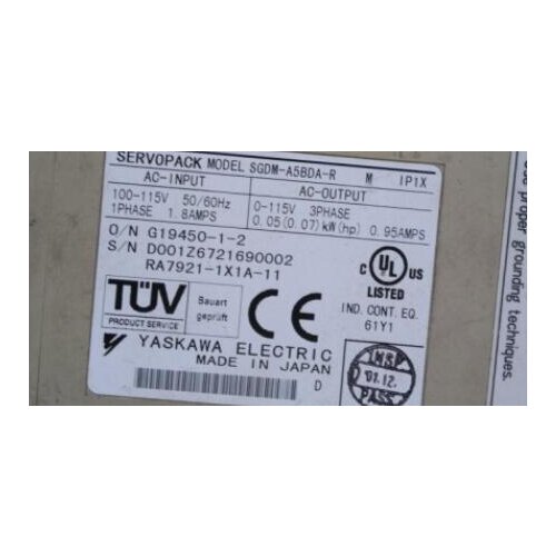 SGDM-A5BDA-R SERVO DRIVER , used in good condition . 80% appearance new , good working , free shipping