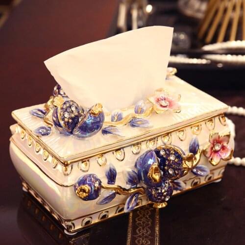 European Vintage Ceramic Tissue Box Cover Flowers Decorative Relief Porcelain Craft Dinner Napkin Holder Desk Paper Towel Boxes