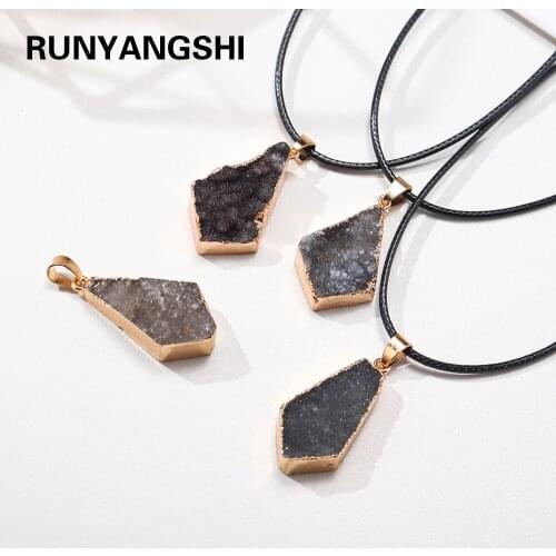 Natural Agate crystal cluster Arrow Pendant ship anchor shape irregular crystal teeth Necklace Jewelry