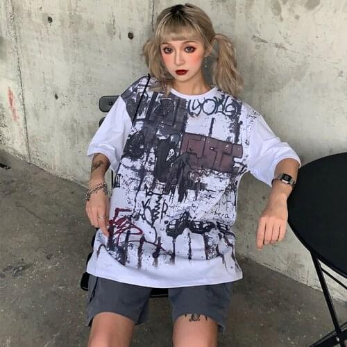 New T-shirt women Korean version of ulzzang graffiti printing Hong Kong style 2019 Harajuku loose short-sleeved tshirt female