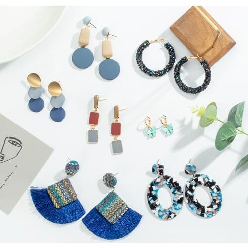 LOVR Fashion Acrylic Big Drop Earrings for Women Vintage Korean Blue Geometry Wood Dangle Earrings 2020 Female Wedding Jewelry