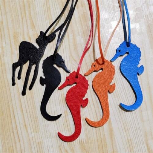 New Mini Seahorse Pattern Key Chain Leather Material Bag Pendant Decoration Diy Car Key Accessories
