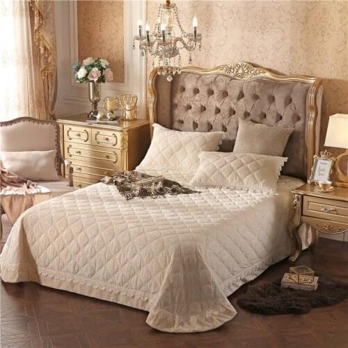 Yellow luxury European Style Fleece fabric Bedspread Pillowcases Bed Sheet Bed Cover blanket 245X245cm 3pcs