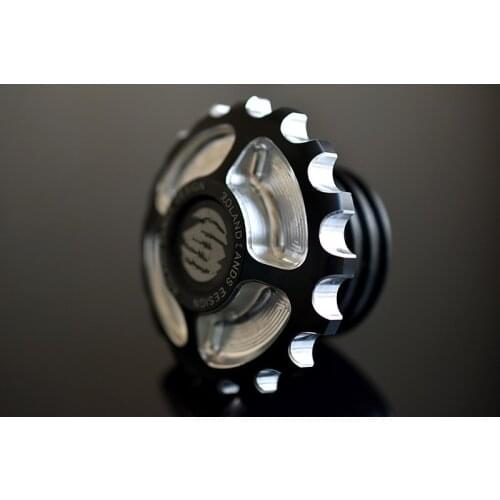 Motorcycle CNC Aluminum Fuel Gas Tank Decorative Oil Cap for Harley Davidson Sportster XL 1200 883 X48 Dyna