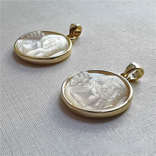 DoreenBeads Vintage Zinc Based Alloy Shell Pendants Religious Charms Gold Color Geometric Round Oval Creamy-White DIY Jewelry