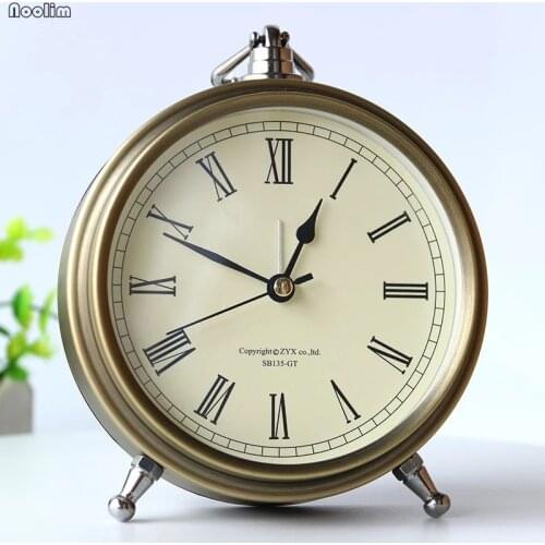 Digital Alarm Clock Creative Fashion Simple Mute Round Metal Portable Bedside Clock European Home Living Room Table Decoration