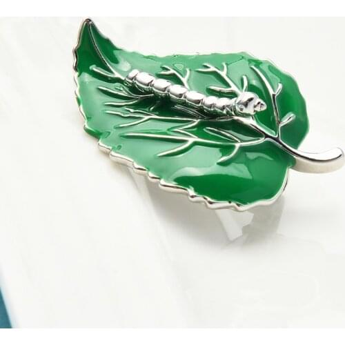 Wuli&baby Cute Worm Leaf Brooches Women Unisex Enamel Insect Leaf Party Office Brooch Pins Gifts