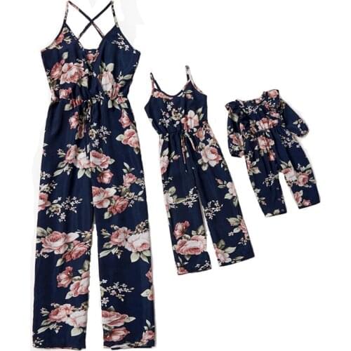 Family Matching Outfits Summer Mother Womens Deep V Suspender Jumpsuit Parent Child Wear Girl Baby Kids Mommy Daughter Clothing
