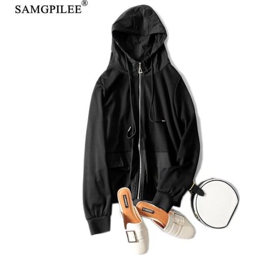 High Quality 2021 Spring And Autumn Zipper European American Woman Hooded Stitching Big Pocket Plus Size Short Jacket For Women