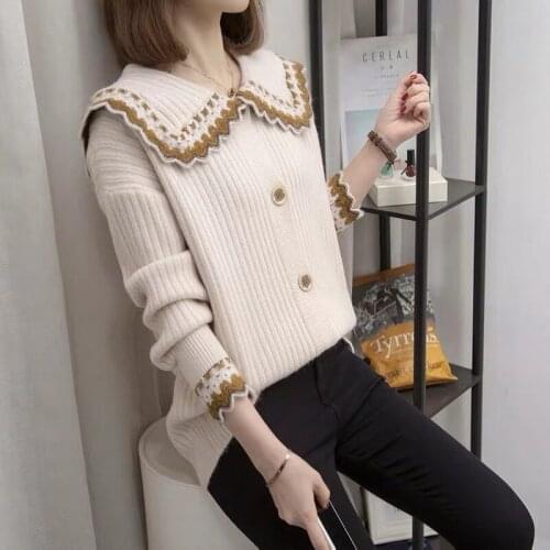 Doll collar sweater jacket women 2021 spring and autumn new loose fashion casual jacket knitted cardigan all-match