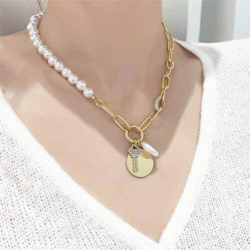 Korean Jewelry Pearl Rhinestone Chain Necklaces Key Shaped Short Clavicle Fashion Choker Necklace European and American Pendent
