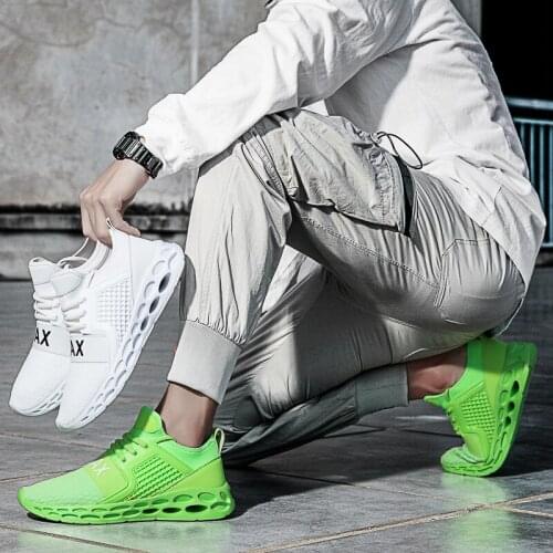 Top Quality Mens Casual Shoes Hole Black White Blades Unisex Trend Women Breathable Fresh Green Sneakers Size 36-48