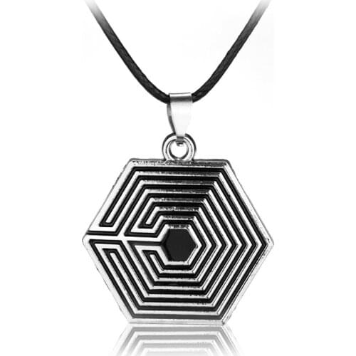 MQCHUN New Labyrinth Necklace Fine Labyrinth Meditation Jewelry Labyrinth Maze Charm Necklace-30