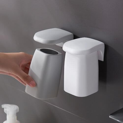 Creative Cylindrical Magnetic Cup Inverted Drain Toothbrush Cup Wall-mounted Couple Brushing Teeth Cup Bathroom Accessories