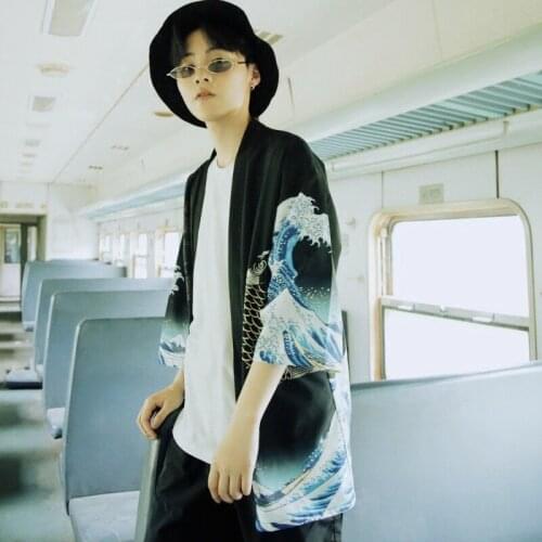 Japanese Mens Loose Kimono Jacket Harajuku Cardigan Ukiyoe Printed Coat Tops Carp Kimono Lovers Loose Three-Quarter Sleeve Shirt