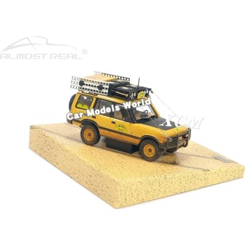 Diecast Car Model Discovery Series I “Camel Trophy” Kalimantan 1996 Dirty Version 1:43 + SMALL GIFT