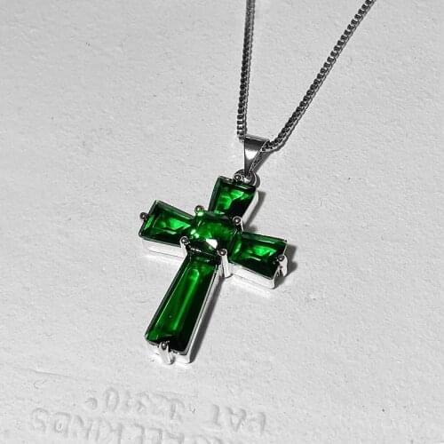 Gothic Punk Cross Kpop Crystal Choker Green Goth Chain Necklace for Women Necklaces for Women Vintage Womens Neck Chain Friends