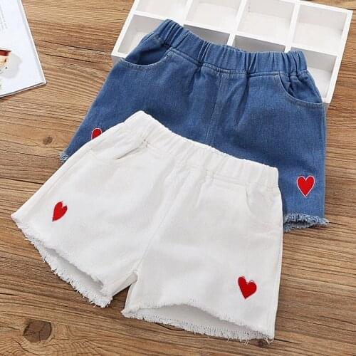 Girls shorts pants summer 2019 new Korean love kids jeans solid color cotton childrens hot pants clothes thin dress