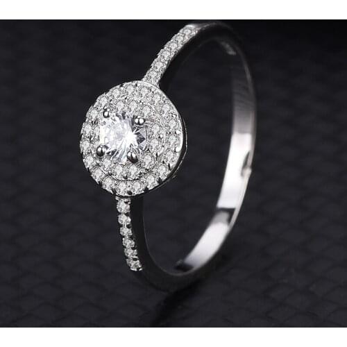 Europe And The United States 925 Sterling Silver Ring Female Fashion Temperament Micro-set Diamond Ring To Send Girlfriend Gifts