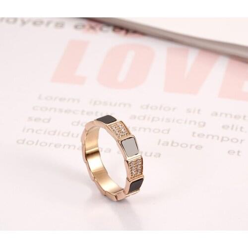 Women Men Crystal Black Shell Ring Fashion Stainless Steel Jewelry Size 6-7-8
