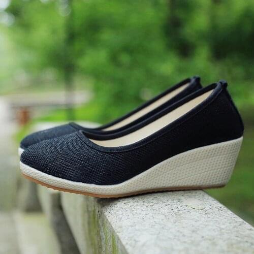 AARDIMI Shoes With Medium Heels