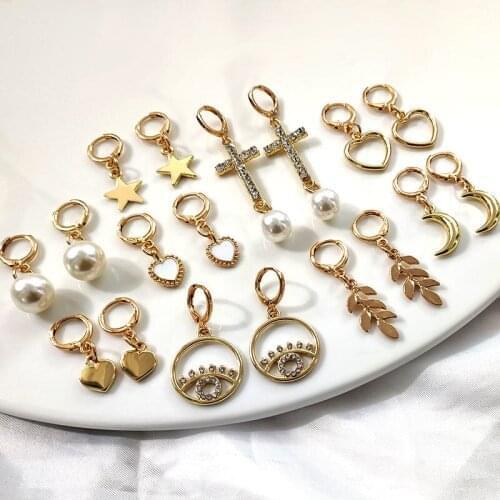 JUST FEEL Tiny Hoop Earrings For Women Girl Gold Cartilage Hoop Earrings Jewelry Endless Cross Heart Star Crystal Earrings Gifts