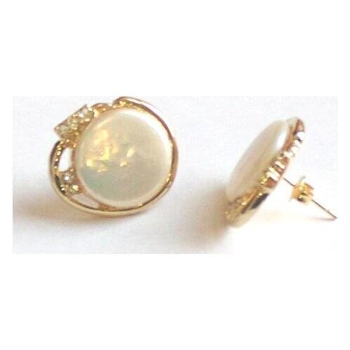 Wholesale Beautiful fashion jewelry white fresh water pearl coin earrings