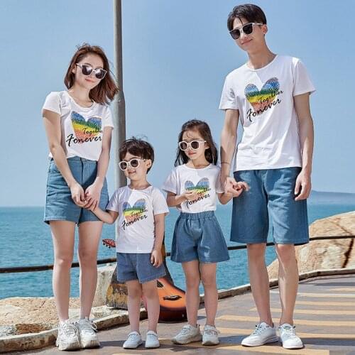 DAIPI Same T-shirts For Mom And Daughter