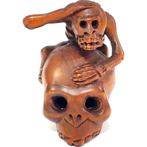 Y7578 - 2" Hand Carved Boxwood Netsuke Figurine Carving : Gothic Skull and Sketelon Sculpture
