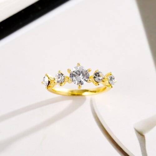 BAOSINA Simple Six-Claw Gold Color White Zircon Ring For Women Wedding Engagement Party Jewelry Female Hand Accessories