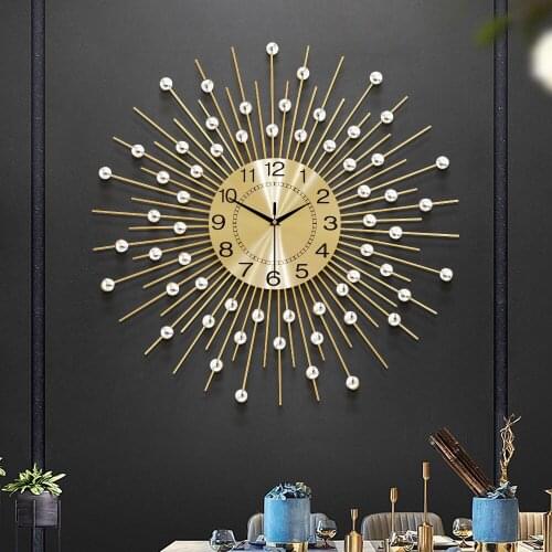 Hot selling European creative minimalist watches iron decoration living room wall clock fashion home quartz clock