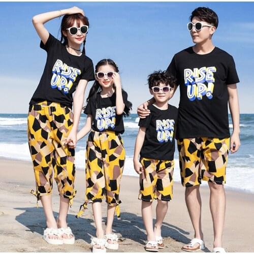 Family Matching Outfits Summer Holiday Seaside Beach Family Look Mum Daughter Dad Son T-shirt +Pants Couples Matching Clothing