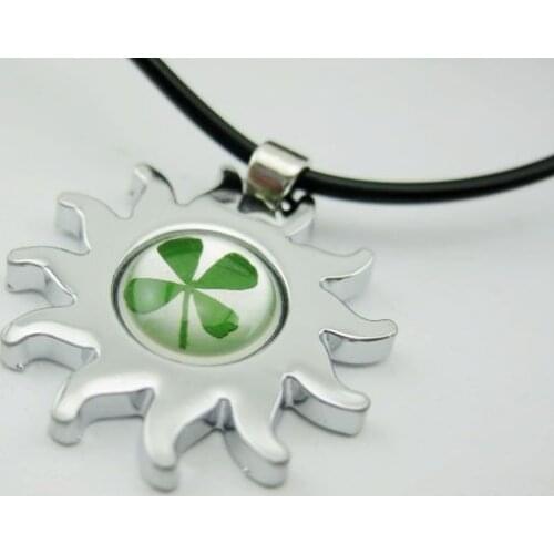 FREE SHIPPING 16pcs Shamrock Irish Lucky clover Four-Leaf clover hot sun necklace pendant LucK Gift St Parker cool gifts GL01