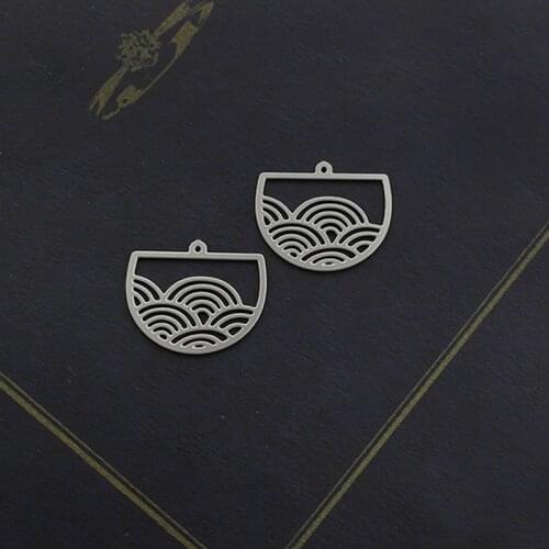 Making Jewelry Findings Semicircle Stainless Steel Bead Metal Pendant Cut Titanium Steel Cloud Charm For DIY Necklace Earrings