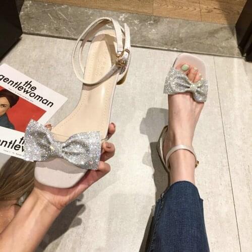 LAFAVIYI Low-heeled Shoes