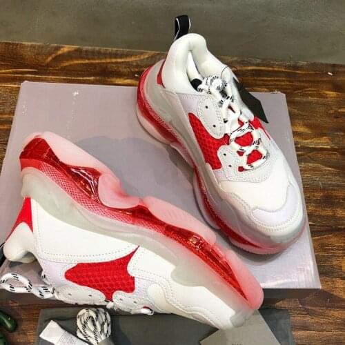 Red Color Lace up Triple S Man Woman Air Cushion Shoes Soft Running Fashion Designer New Trainer Thick Bottom Shoes