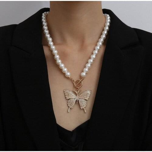 European and American jewelry with retro butterfly rhinestone imitation pearl single layer OT buckle necklace for female
