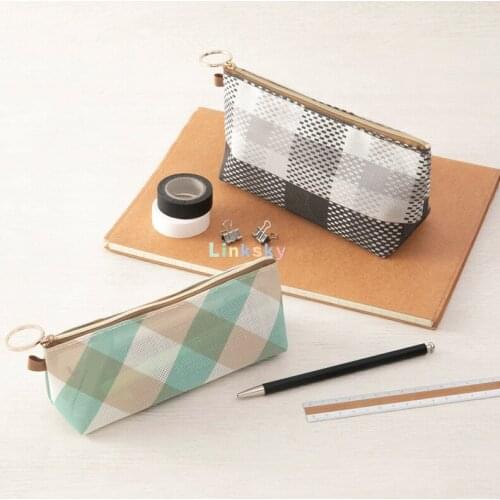 Midori Mesh Graphics Pouch A5 A6, Bags Are Made of Mesh Tarpaulin and Are Partially Transparent,large Enough,School Supplies