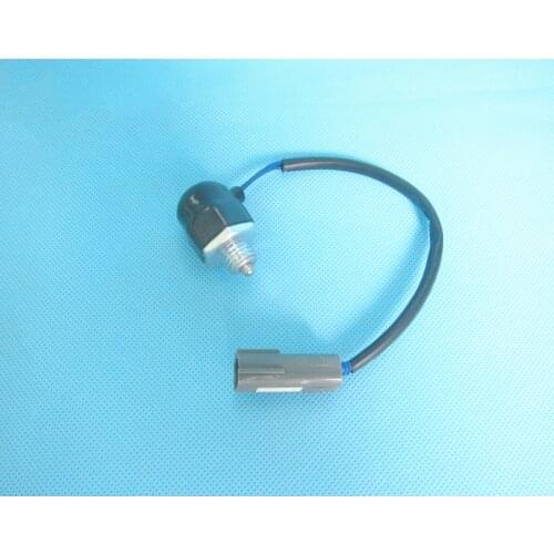 Car accessories reversing light backup lamp switch F5E1-17-640 for Mazda 323 protege BJ 1998-2005 Premacy Mazda 3 2003-2012