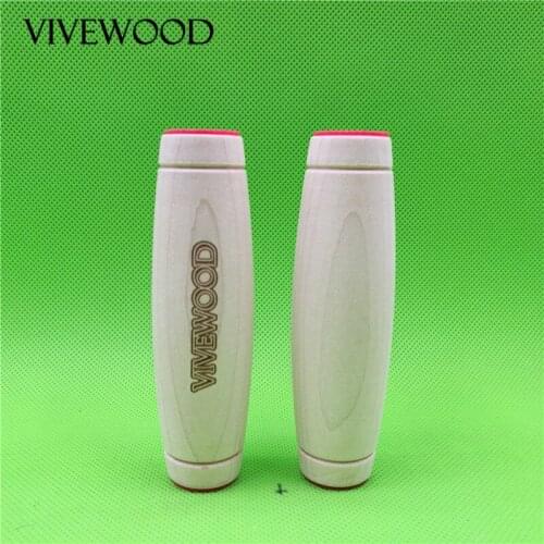 VIVEWOOD,Pro Kururin made from Natural Maple,Kururin Toy,with non-toxic silicone Red pad,Pro Maple Kruruin desktop toy