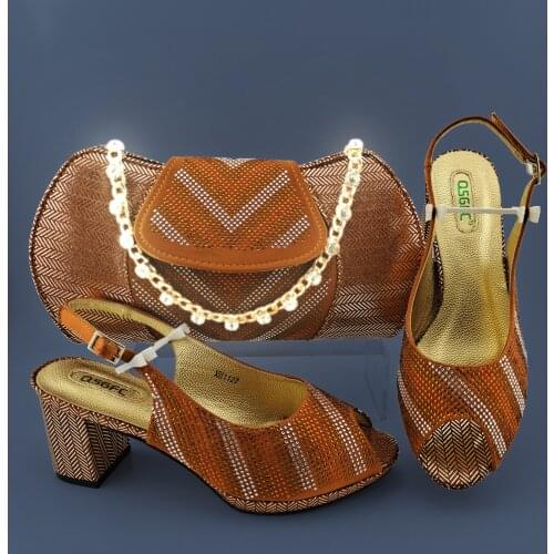 Italian Design Hot Selling Fashion Special Rhinestone and Metal Decoration Style Party Women Shoes and Bag Set in Yellow Color