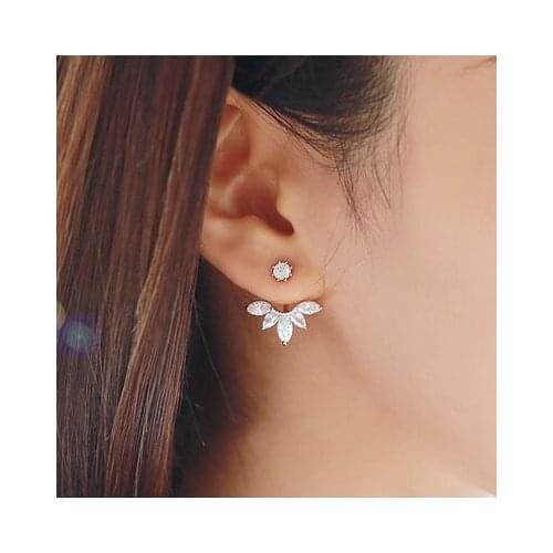 RongBin Stud Earrings
