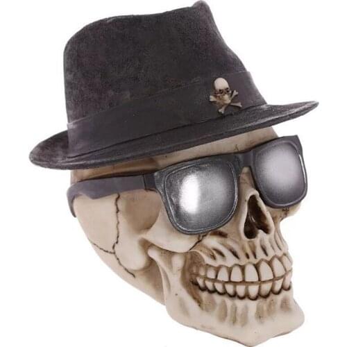 Christmas ornament 2017 Skull Statue Figurine Human Shaped Skeleton Head Demon Halloween Festival Gift Figurines Home Decor