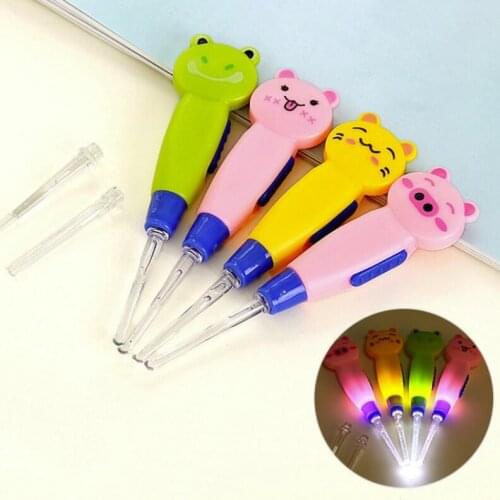 Baby Care Ear Spoon Light Child Ears Cleaning with Light Wholesale Earwax Spoon Digging Luminous Dig Ear Cartoon Spoon