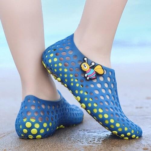 Fashion Kids Beach Shoes Children Garden Hole Shoes Boys Non-Slip Outdoor Sandals Girls Lightweight Water Footwear High Quality