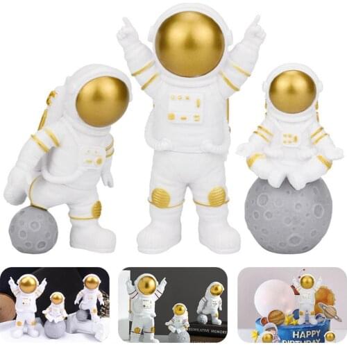 3 Pieces/Set Outer Space Astronaut Cake Dessert Decoration Doll Decoration Top Hat Planet Airplane Astronaut Statue Decoration