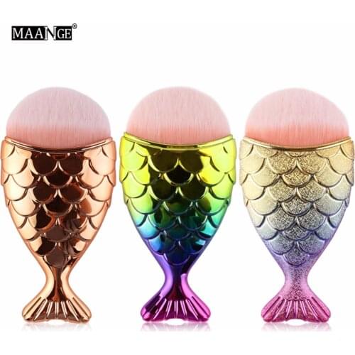 1Pcs Cute Mermaid Foundation Power Makeup Brush Blending Contour Blush Fish Scale Cosmetic Beauty Make Up Brush Tools Maquiagem